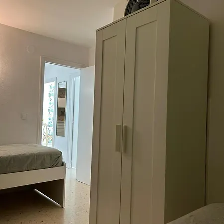 Vistas Al Mar Y Terraza Albufera شقة لقنت